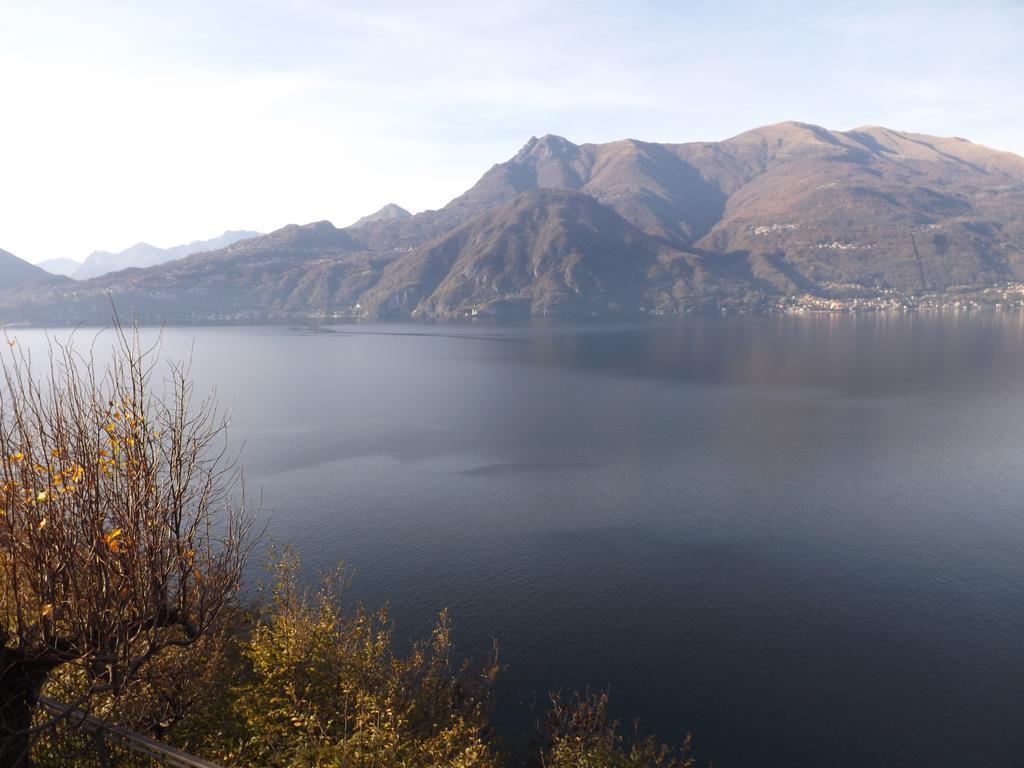 Exclusive Villa Crotto Lake View Варена Екстериор снимка