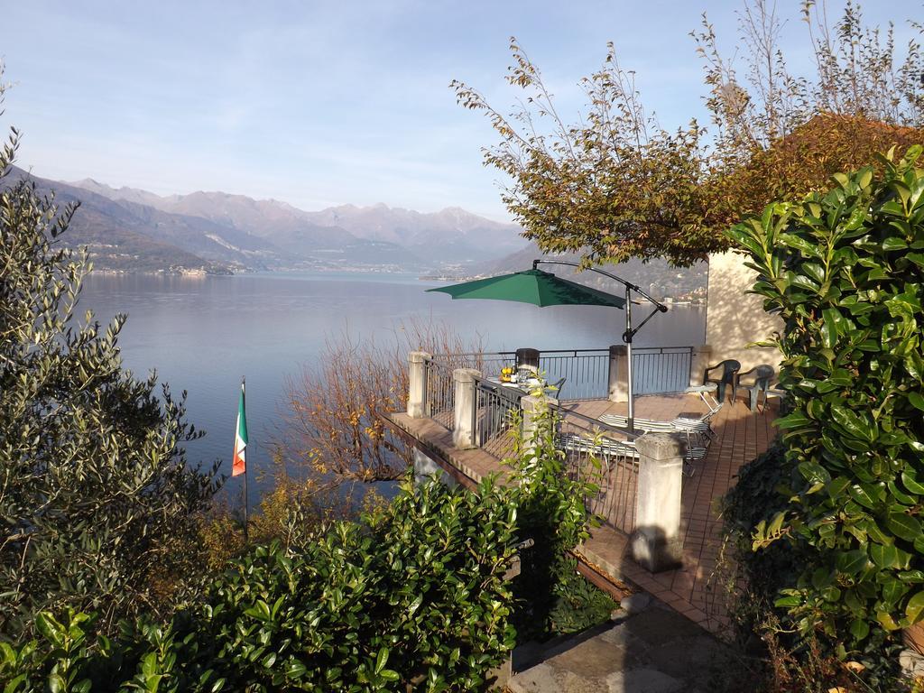 Exclusive Villa Crotto Lake View Варена Стая снимка