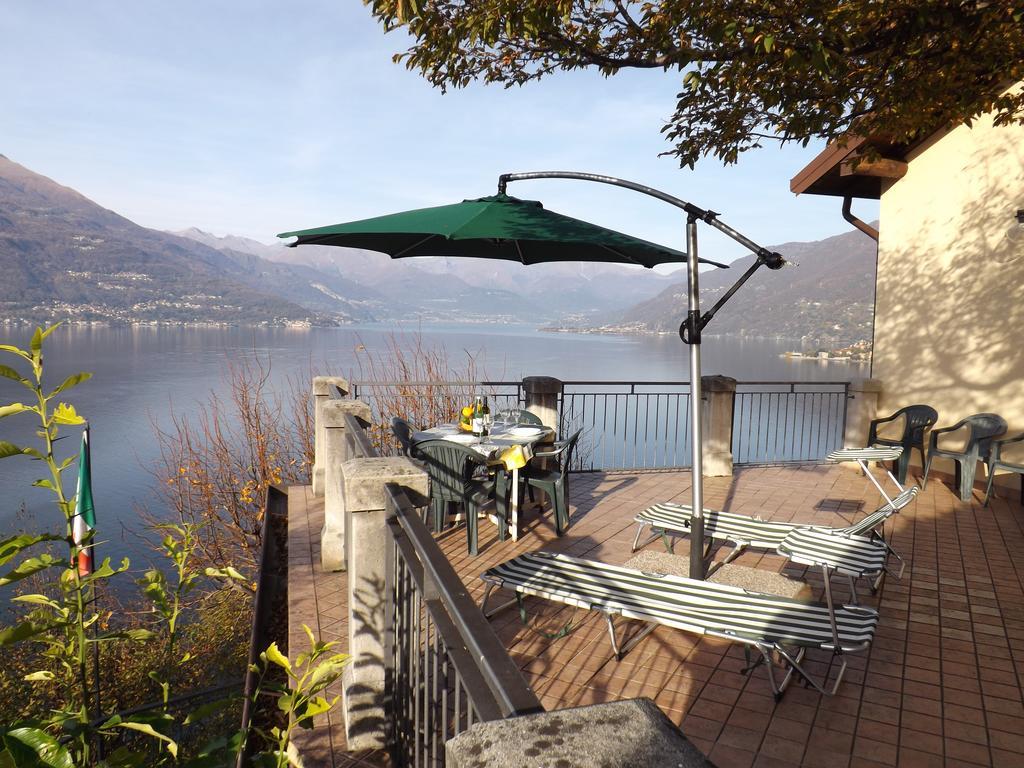 Exclusive Villa Crotto Lake View Варена Стая снимка